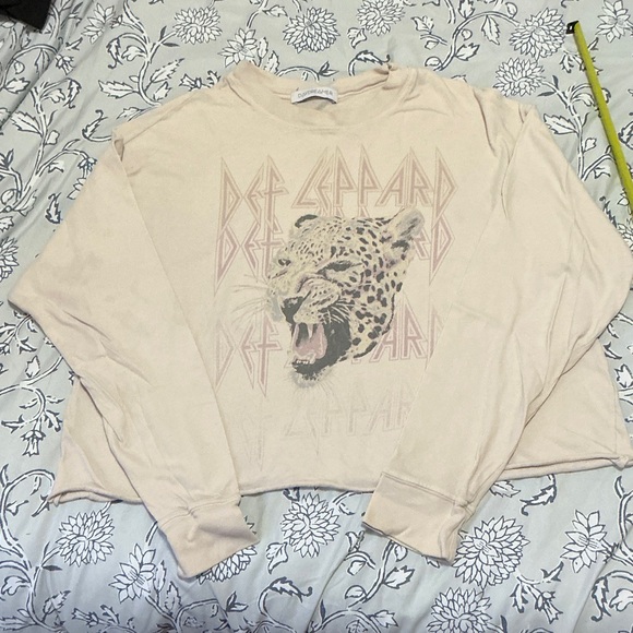 Daydreamer Tops - Daydreamer Beige Graphic Sweatshirt